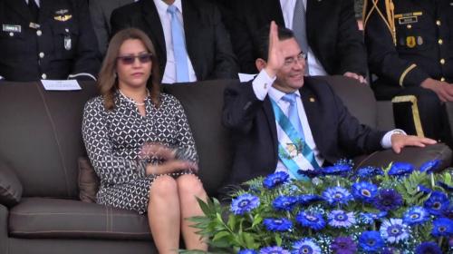 Primera Dama sale del país en medio de investigación penal 