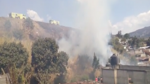 Aeropuerto La Aurora cierra pista por incendio en cercanías