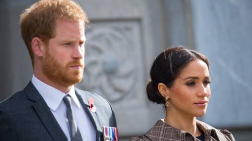 Captan al príncipe Harry ignorando a Meghan Markle