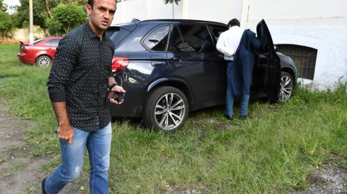 La curiosa manta en apoyo al "Moyo" Contreras que se hace viral