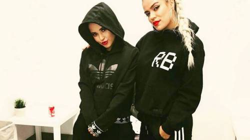 Karol G y Becky G emocionan a sus fans con una sensual fotograf&iacute;a