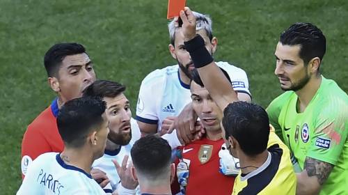 Conmebol le responde a Messi con un contundente mensaje