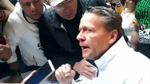 Alfredo Adame termina con el rostro golpeado tras una trifulca