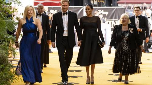 Meghan Markle asisti&oacute; al estreno de "El Rey Le&oacute;n" como una estrella 