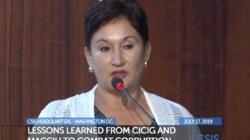 Aldana reapareció en público tras orden de captura internacional