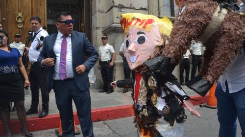 Diputado de FCN se distancia de Jimmy por crisis migratoria