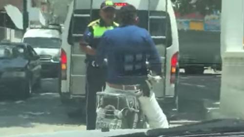 Captan en video la acción de un PMT para evitar una tragedia
