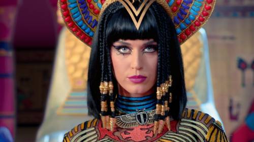 Katy Perry plagi&oacute; "Dark Horse" de una canci&oacute;n cristiana