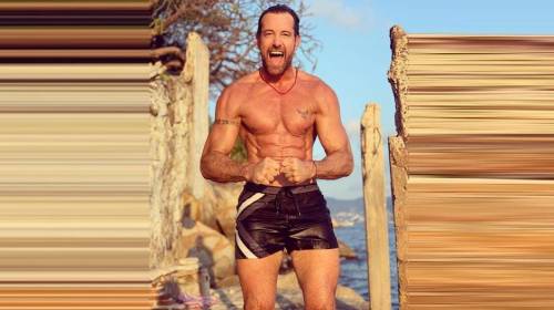 As&iacute; luce Gabriel Soto sus marcados abdominales