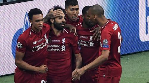 Polémico penal y el Liverpool ya le gana al Tottenham