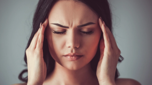 &iquest;Ves borroso despu&eacute;s de un dolor de cabeza? Esto podr&iacute;as padecer