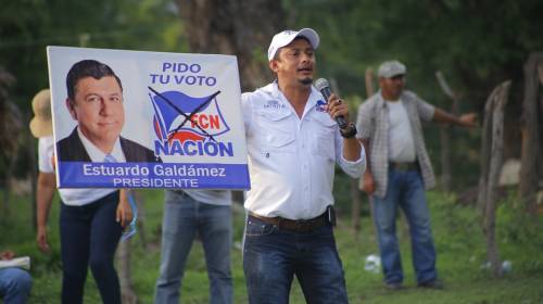 Candidato de FCN: "Los que no están conmigo no son inteligentes"