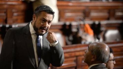 Los "jinetes del pacto de corruptos" seguir&aacute;n en el Congreso