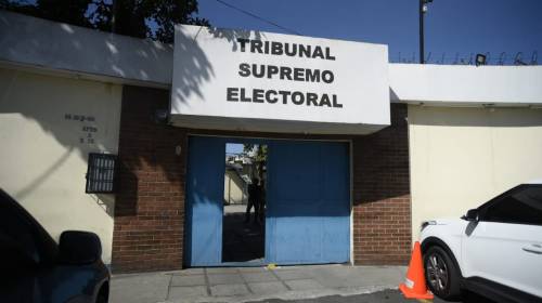 TSE suspende revisión de actas por allanamientos en Informática