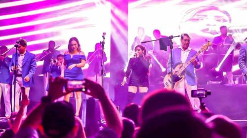 Paola Chuc "solt&oacute; el list&oacute;n de su pelo" con los &Aacute;ngeles Azules