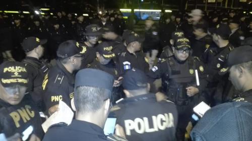 ¿Qué hacían cientos de policías cerca del Campo Marte?