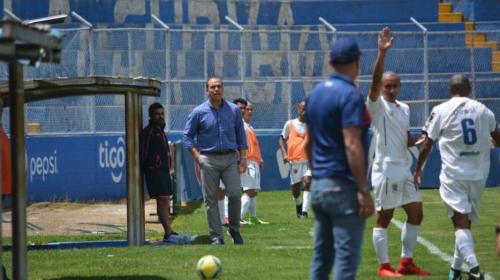 Dwight Pezzarossi será el asistente de Amarini en la Selección