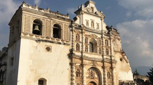 Sacrist&aacute;n frustra intento de robo en iglesia de Antigua