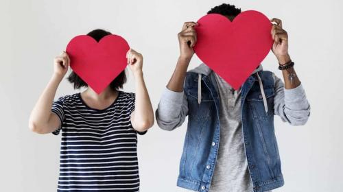 &iquest;Qu&eacute; significa que tu ex siga poniendo "likes" en tus redes?