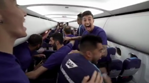 Así reaccionaron en pleno vuelo al saber que son campeones 