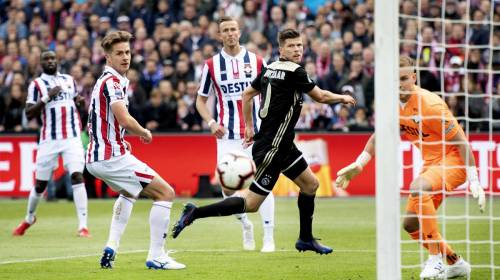 Nueve pases, dos tacos y un ca&ntilde;o en un golazo del Ajax