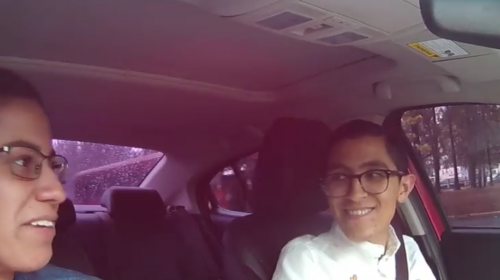 El candidato que recauda fondos para su campa&ntilde;a manejando taxi 