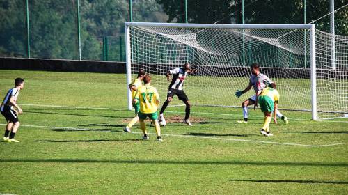 &iquest;Mala suerte o el gol m&aacute;s rid&iacute;culo en la historia del f&uacute;tbol?