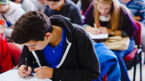 Estados Unidos lanza programa de becas para guatemaltecos