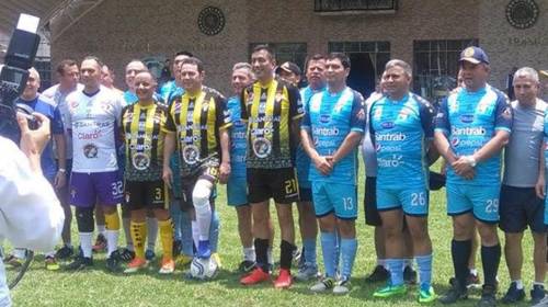 La crónica y las fotos del partido en el que se fracturó Jimmy