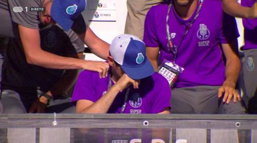 Iker Casillas llora conmovido tras dedicatoria de gol del Porto