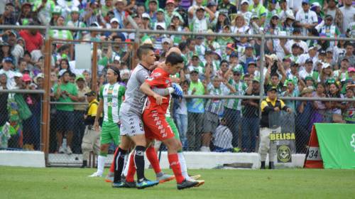 Malacateco se queda con 10 tras expulsi&oacute;n de Jos&eacute; Longo