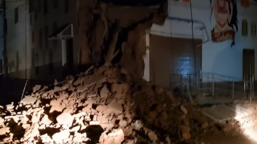 Video: la tensa evacuaci&oacute;n de una comisar&iacute;a durante sismo en Per&uacute;