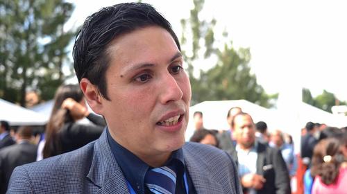 Óscar Schaad renuncia al MP tras amenazas y exilio de Guatemala