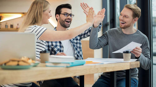 Trabajar 4 d&iacute;as a la semana eleva casi al doble la productividad