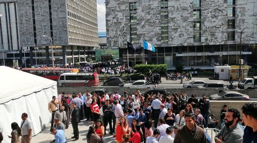 As&iacute; evacuaron edificios del Centro C&iacute;vico tras fuerte temblor