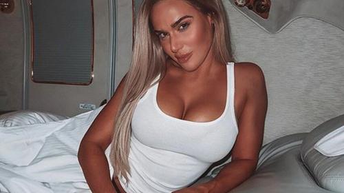 Luchadora de la WWE sorprendió con su sensual escote