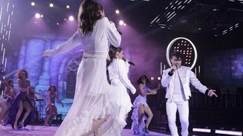 Dennis Arana se llevó al público de La Academia en "La Bicicleta"