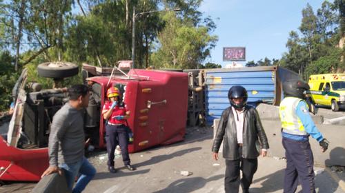 As&iacute; fue el accidente del tr&aacute;iler que volc&oacute; en la Villalobos