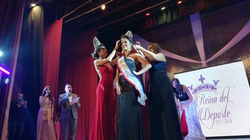 Reina de belleza pide disculpas en Xela por acto racista