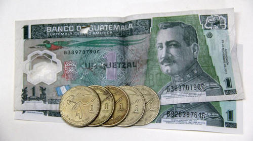 ¡Insólito! En Internet, venden dos billetes de un quetzal a Q111