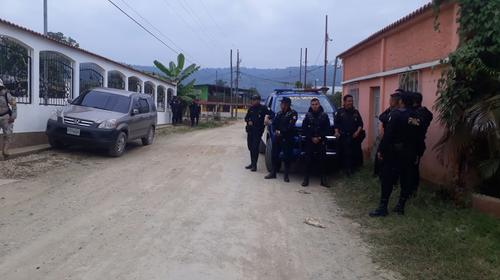 MP realiza enorme operativo en Izabal por el saqueo de Jade