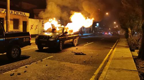 Atacan a balazos a agentes de la Policía Nacional en la zona 7