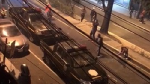 Video: As&iacute; quemaron las patrullas en los disturbios en la zona 7