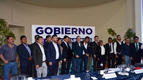 Pese a diferencias, Neto Bran llega a reunión con Giammattei