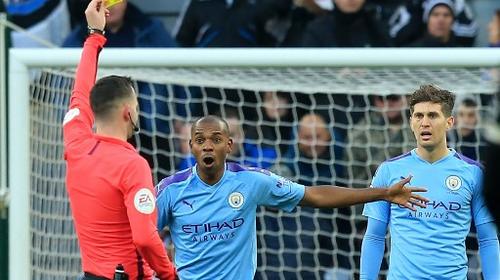 Manchester City resbala y empata ante el Newcastle