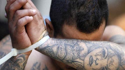 Pandillero se somete a cirugía e intentó borrar sus huellas 