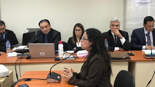 Las presiones desde el despacho de Consuelo Porras y FCN 