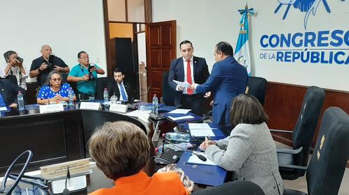 Diputados solicitan la remoción del PDH