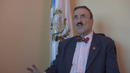 Linares envía carta pidiendo que el papa Francisco se retracte