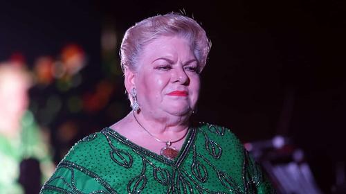 Internan a Paquita la del Barrio de emergencia en M&eacute;xico